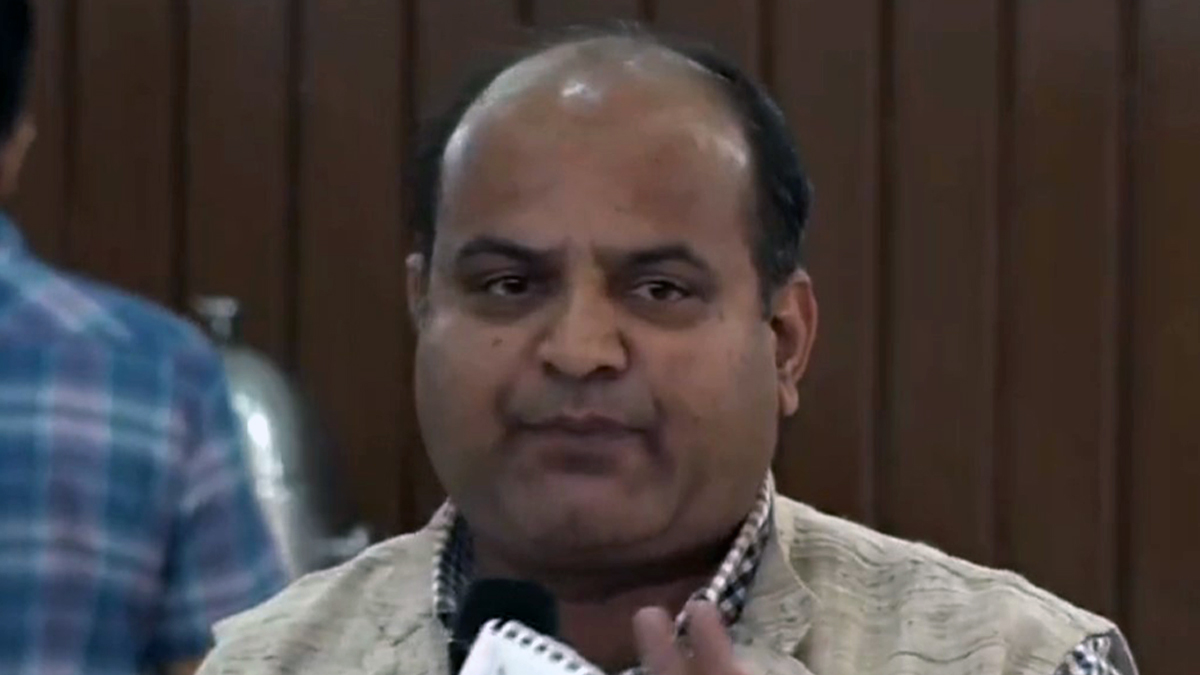 कालोबजारी र भ्रष्टार नियन्त्रणमा सरकारलाई ‘वार्निङ’ गर्न जरुरी छ : गुरु बराल 